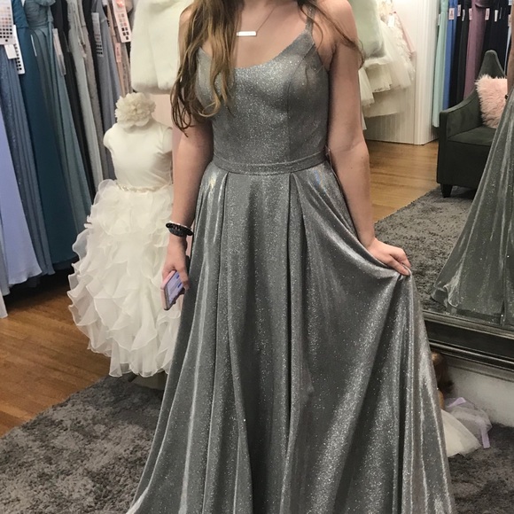 Prom Dress - Picture 4 of 7